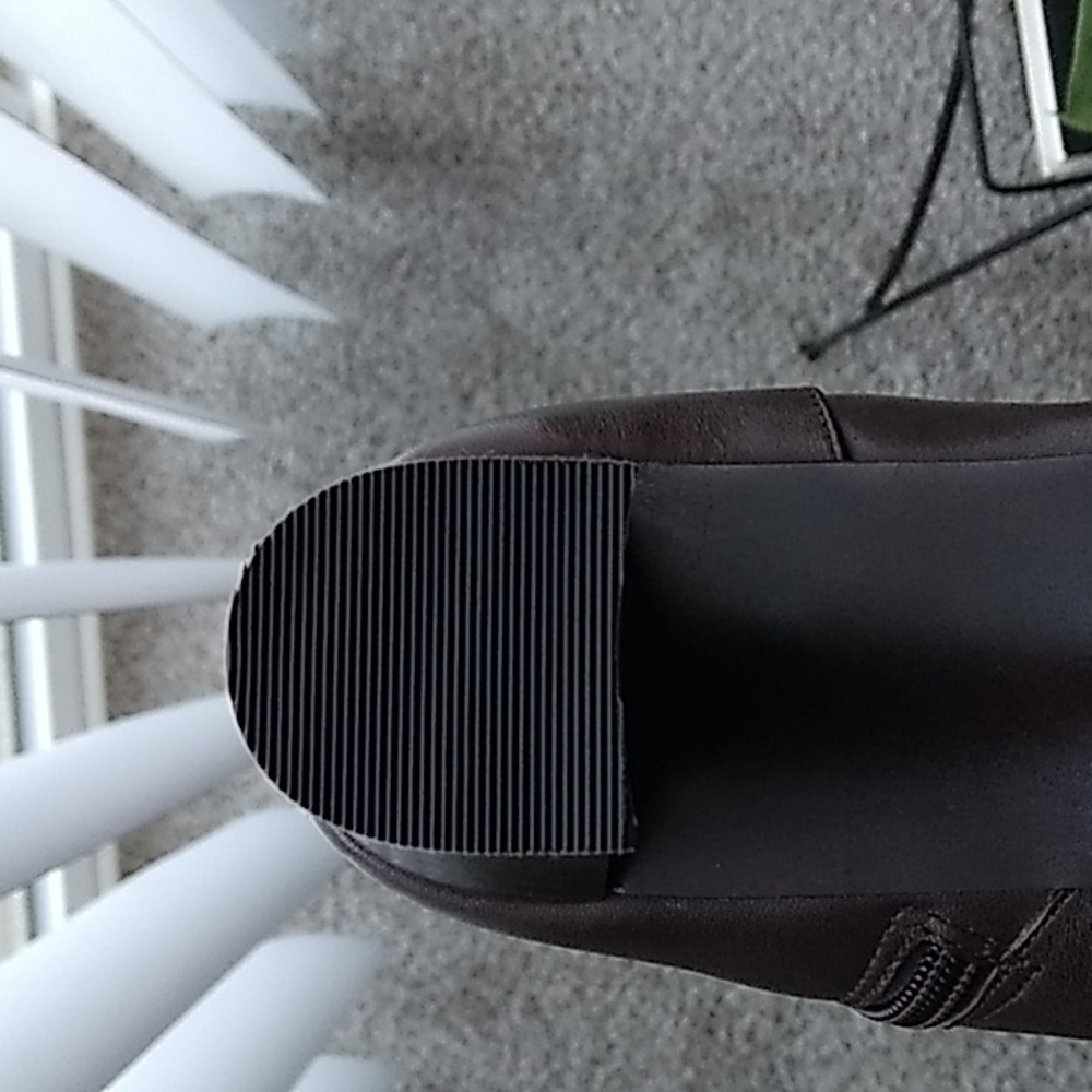 NWOT Talbots Dark Brown Leather Ankle Booties - Picture 7 of 10